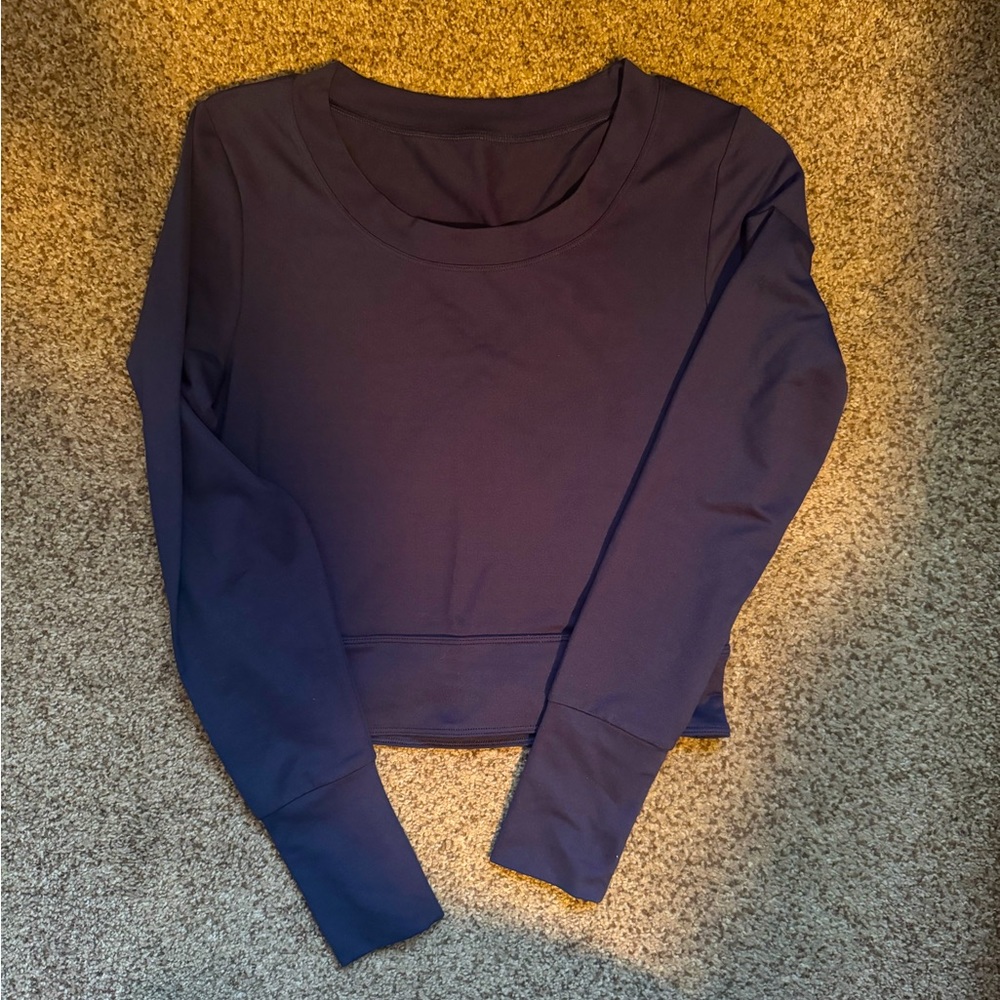 Lorna Jane Crisscross Cutout Open
Back Cropped Pullover Long Sleeve Top Navy